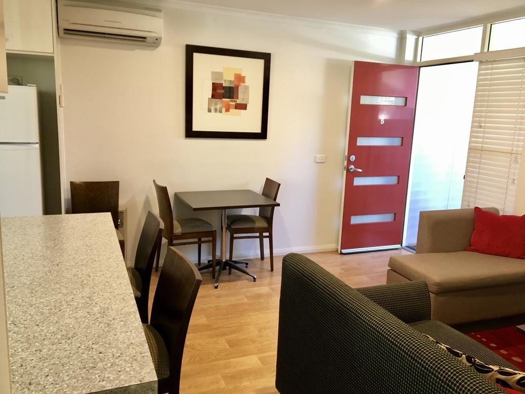 Encore Apartments バサースト エクステリア 写真